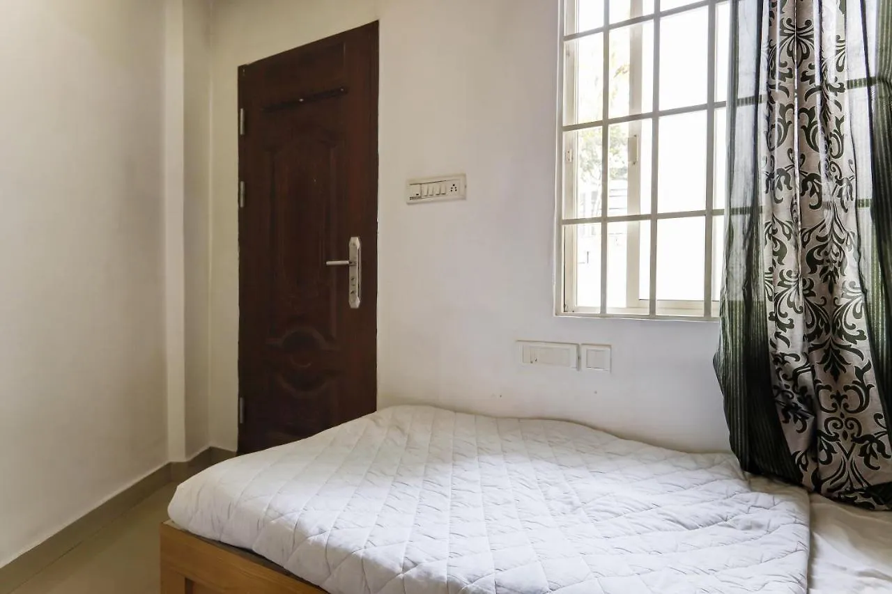 Kochi Spot On 48916 Kpm Tourist Home מלון