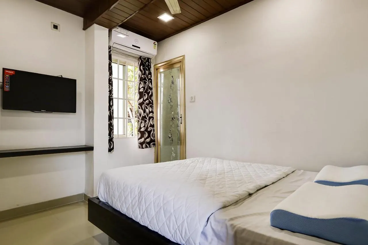 Kochi Spot On 48916 Kpm Tourist Home מלון
