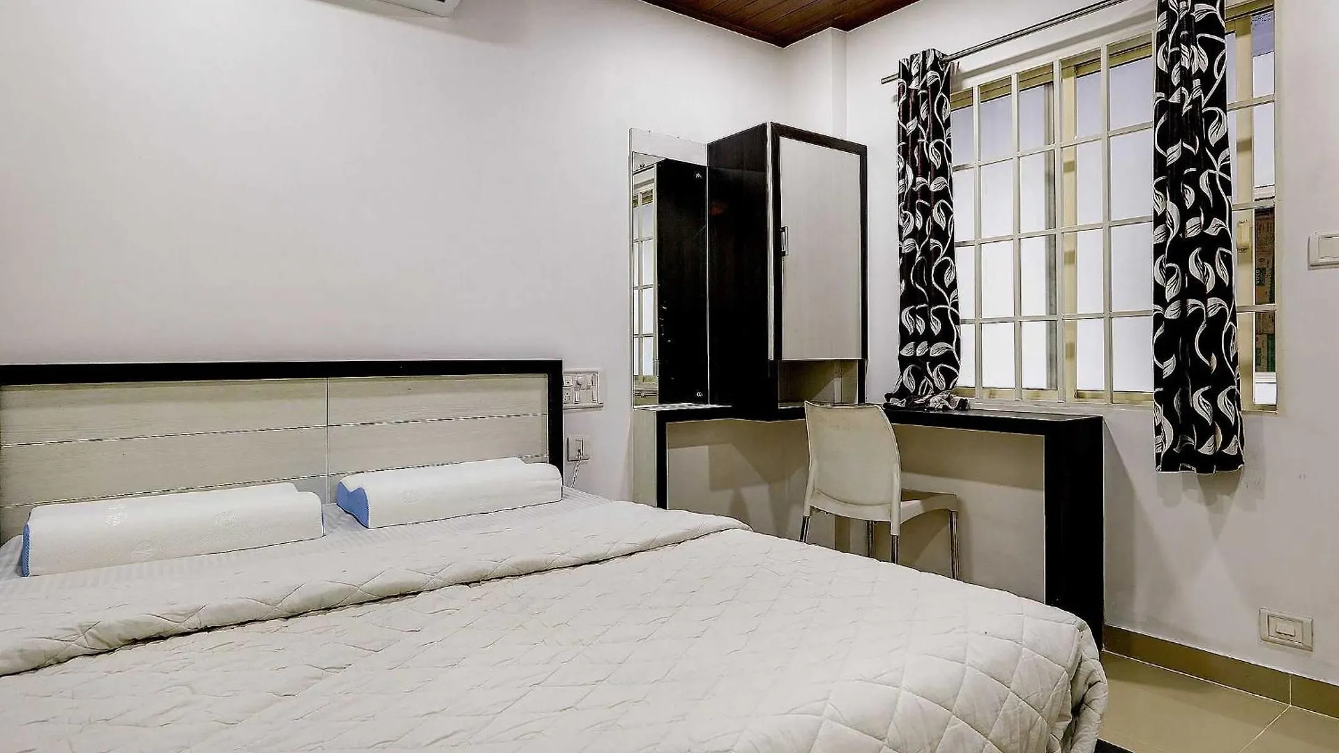 Kochi Spot On 48916 Kpm Tourist Home