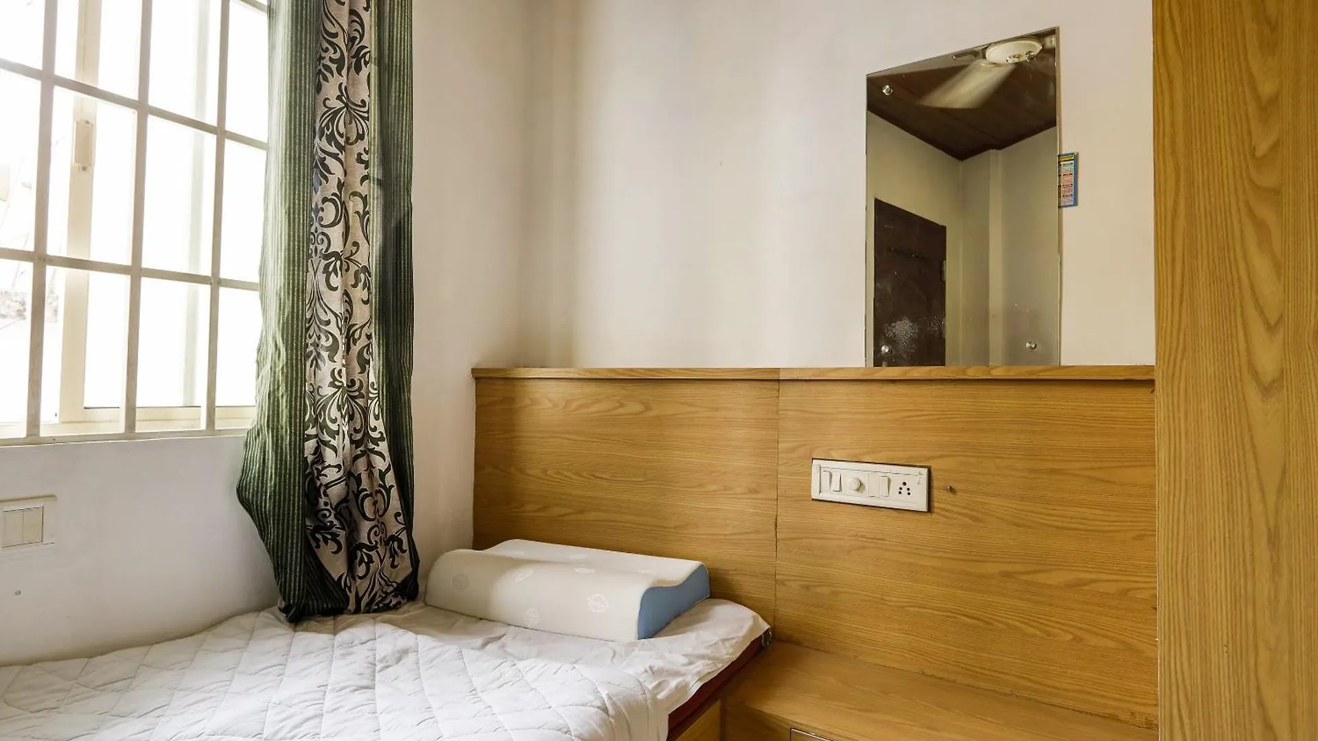 Kochi Spot On 48916 Kpm Tourist Home מלון