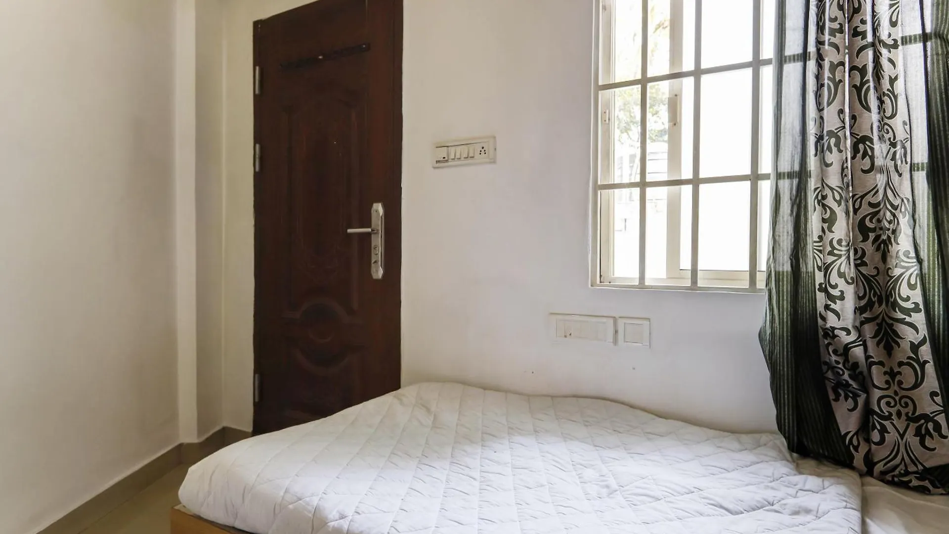 Kochi Spot On 48916 Kpm Tourist Home מלון