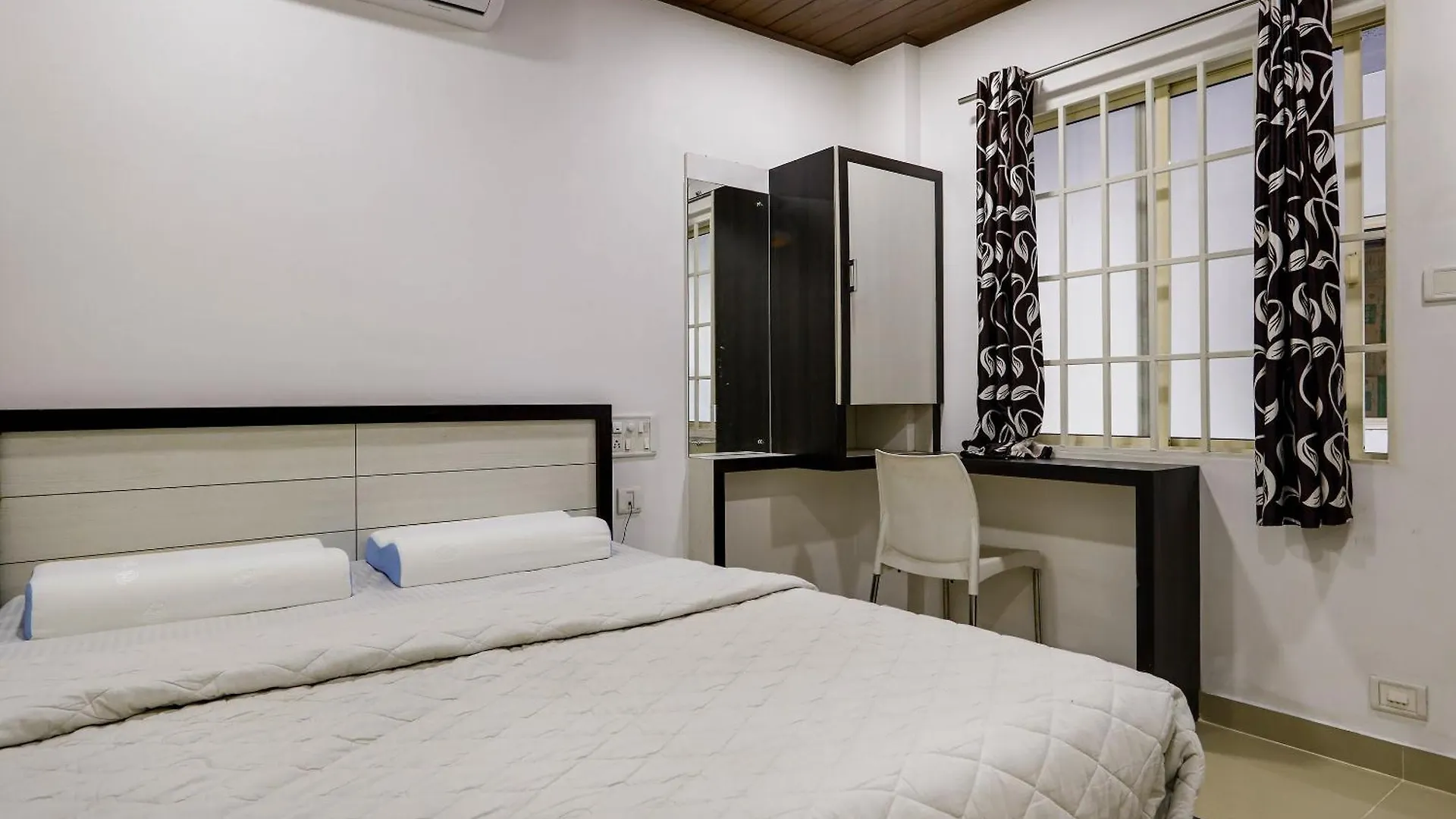 Kochi Spot On 48916 Kpm Tourist Home 3*,  הודו
