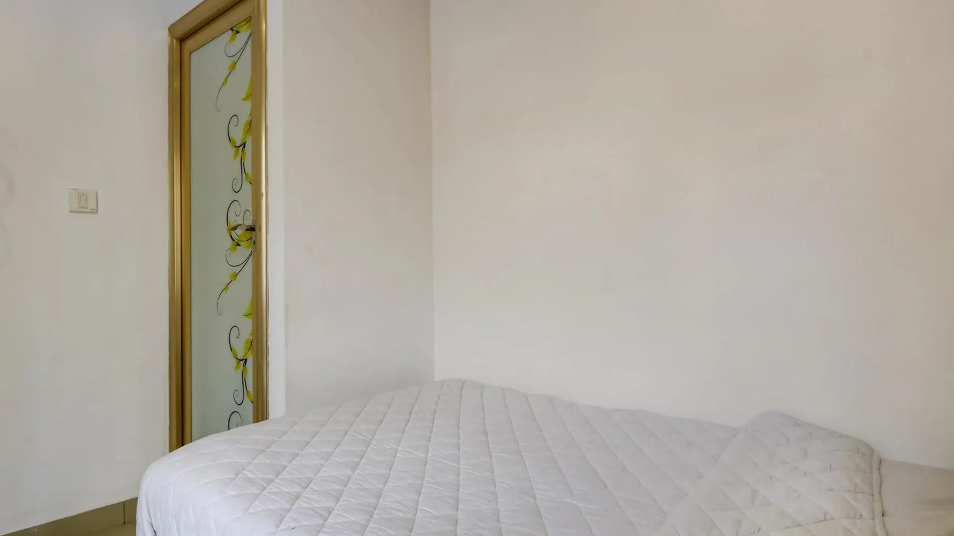 Spot On 48916 Kpm Tourist Home Kochi