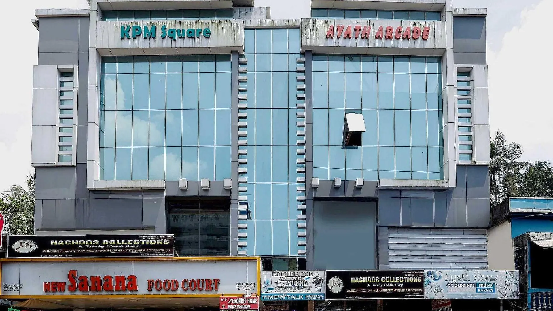 Spot On 48916 Kpm Tourist Home Kochi Inde