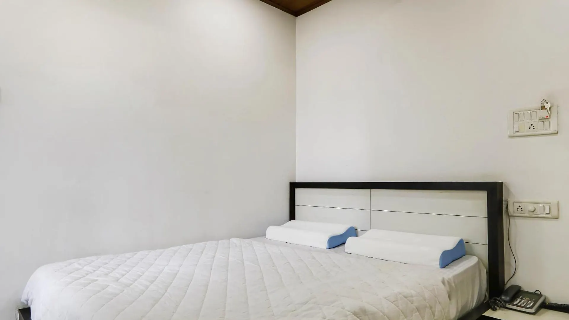 Spot On 48916 Kpm Tourist Home Kochi 3*,  Inde